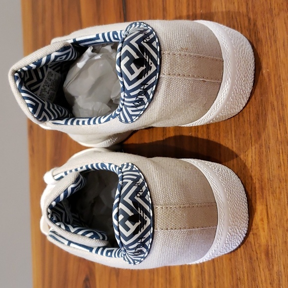 Adidas Originals NWOT Match Play Canvas Sneakers Men's 7.5 - Picture 3 of 8